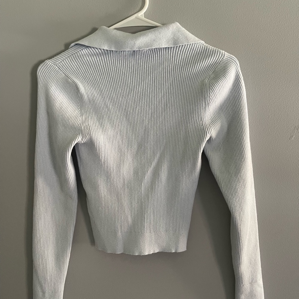 Light Blue Ribbed Collared Sweater - Picture 3 of 3